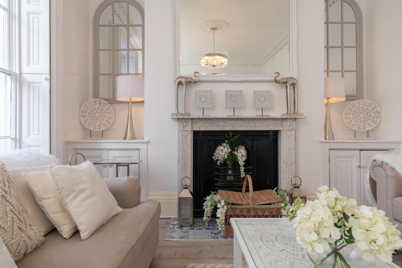 צ'לטנהם Gloucester Place Townhouse With Hot Tub! מראה חיצוני תמונה